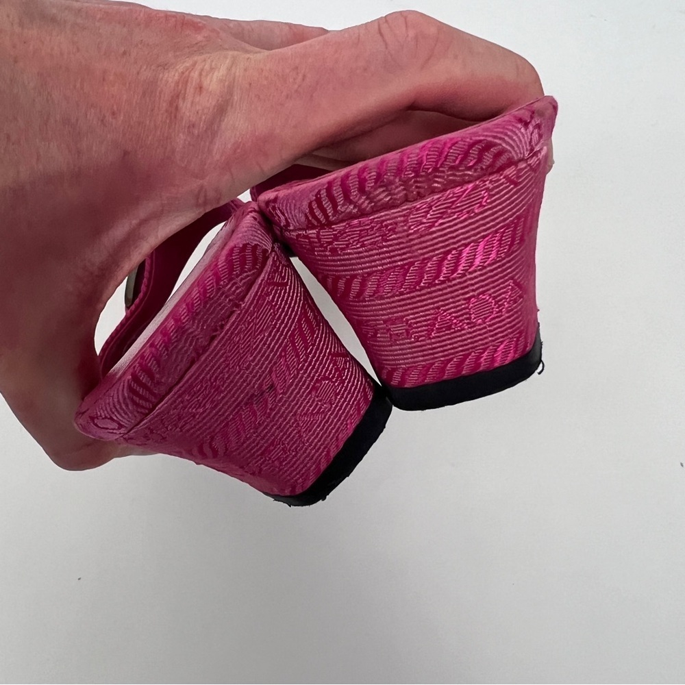 Prada Y2K 2000s Pink Logo Plaque Kitten Heel Sandals - Picture 6 of 6